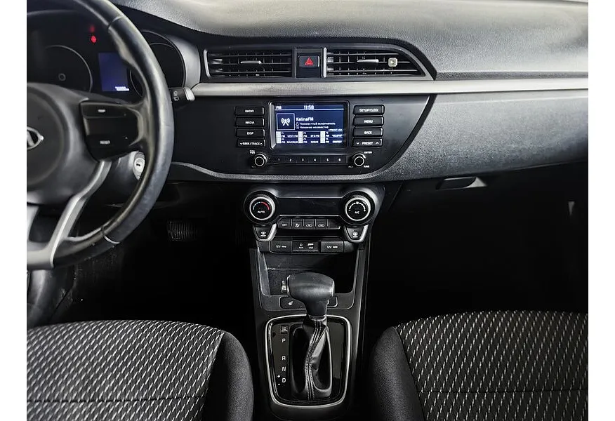 Kia Rio X-Line 1.6 AT (123 л.с.) Luxe Черный в АВИЛОН. Слайд №15