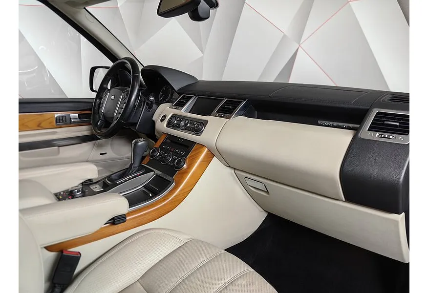 Land Rover Range Rover Sport 3.0 TD AT (245 л.с.) Красный в АВИЛОН. Слайд №13