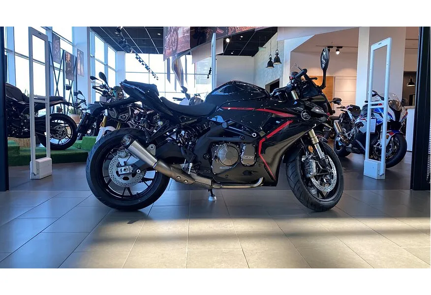 LIVE. Слайд №4