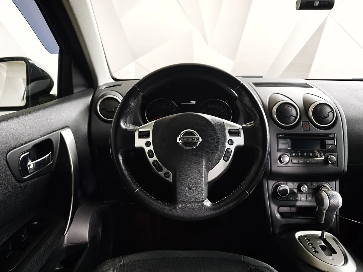 Nissan Qashqai 2.0 CVT AWD (141 л.с.) Белый в АВИЛОН. Слайд №19