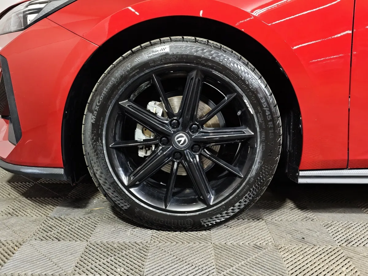 Changan UNI-V 1.5 AMT (181 л.с.) Tech Красный в АВИЛОН. Слайд №9
