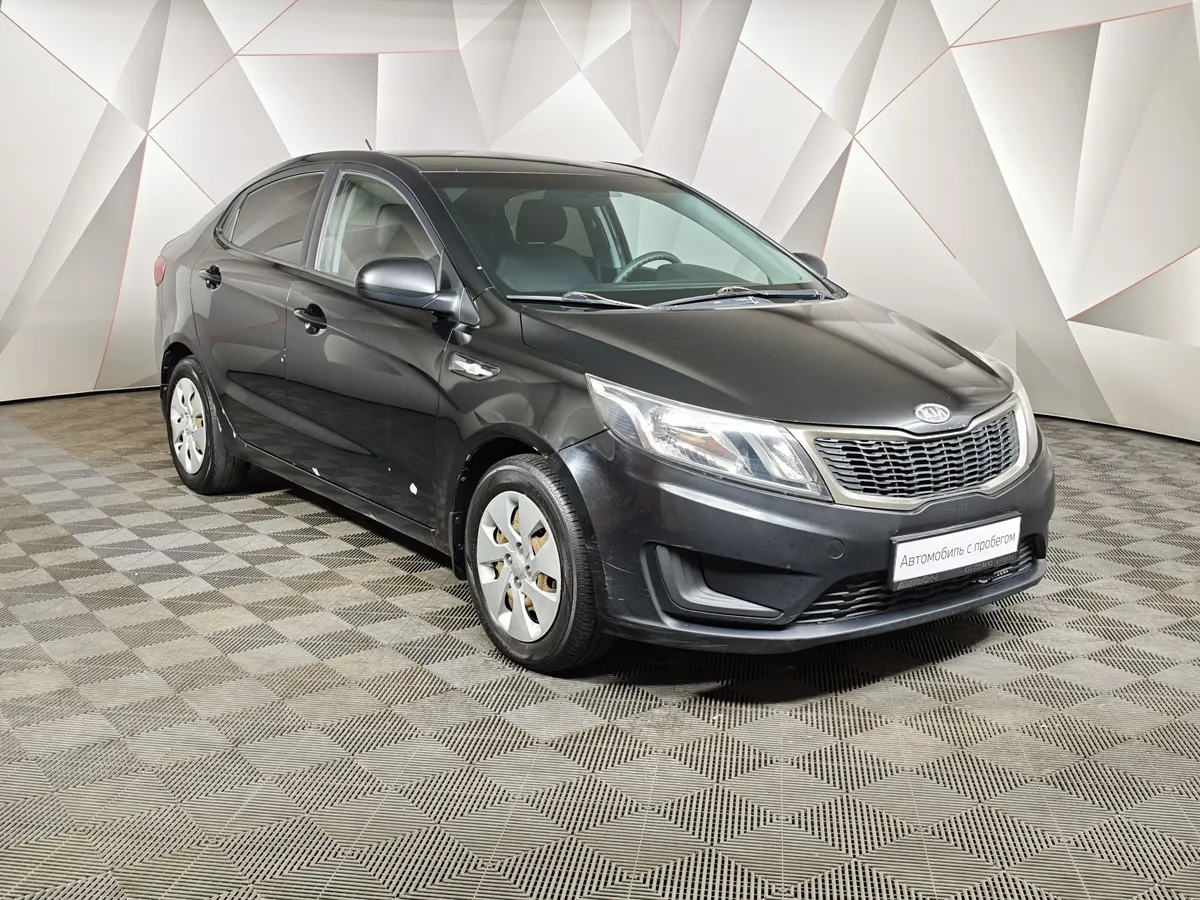 Kia Rio 1.4 MT (107 л.с.) Черный в АВИЛОН. Слайд №3