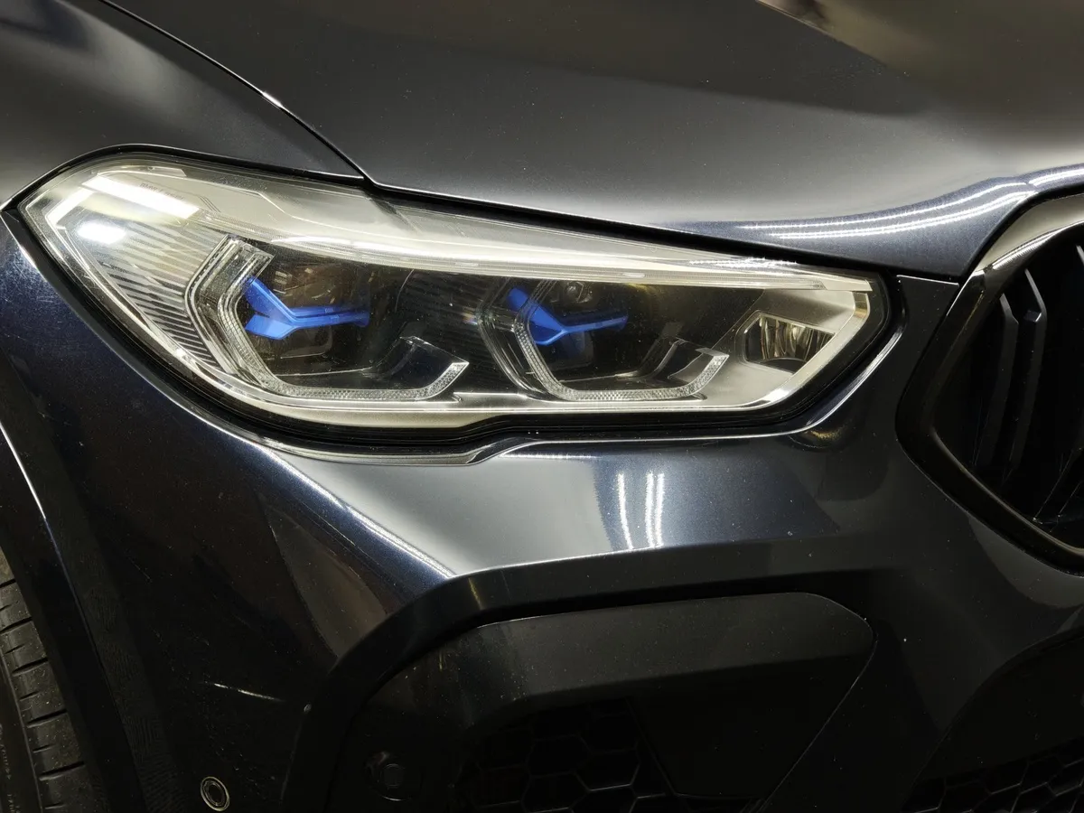 BMW X6 M 4.4 xDrive (625 л.с.) Competition M Special Черный в АВИЛОН. Слайд №8