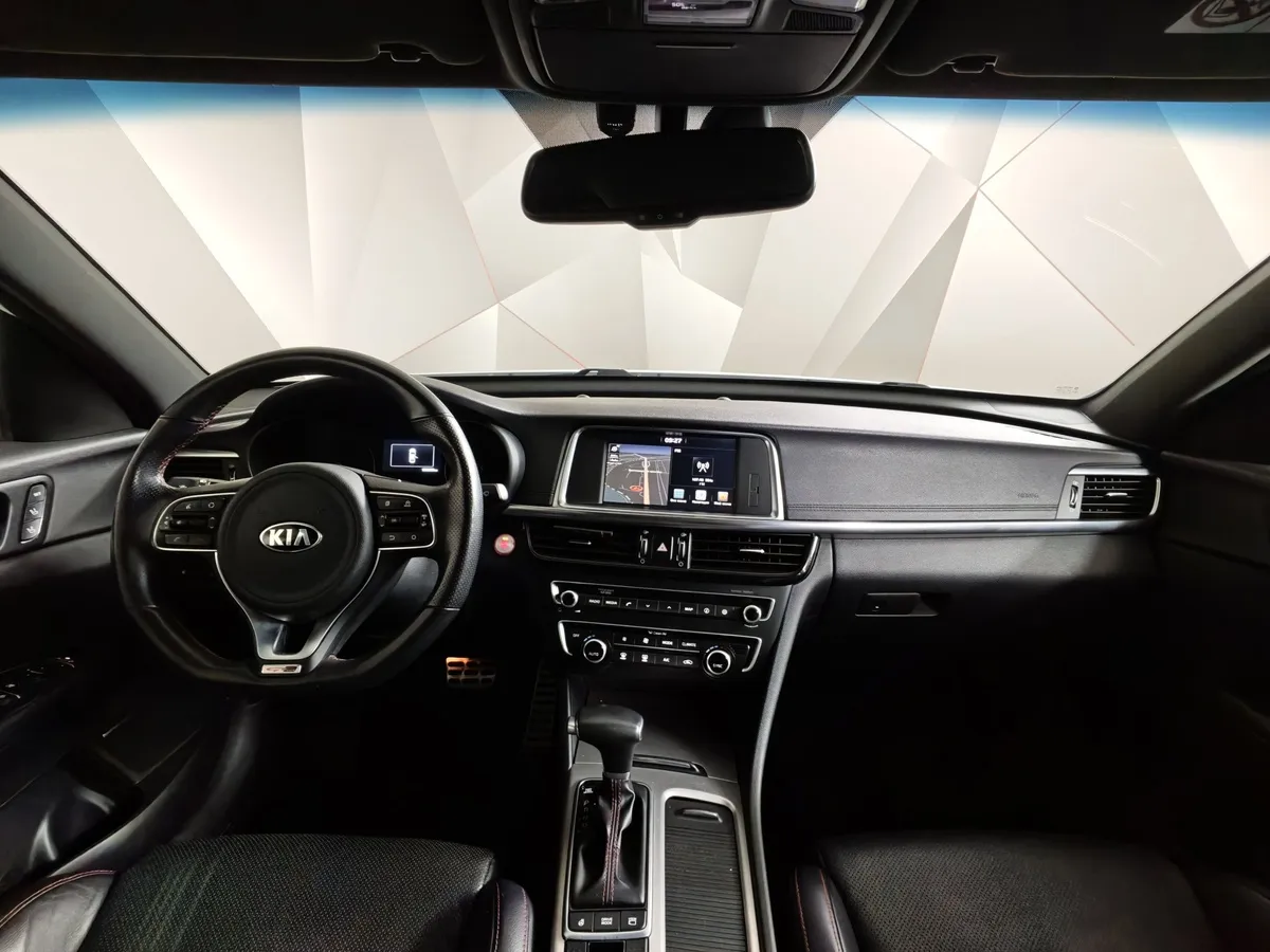 Kia Optima 2.0 T AT (245 л.с.) GT Белый в АВИЛОН. Слайд №14