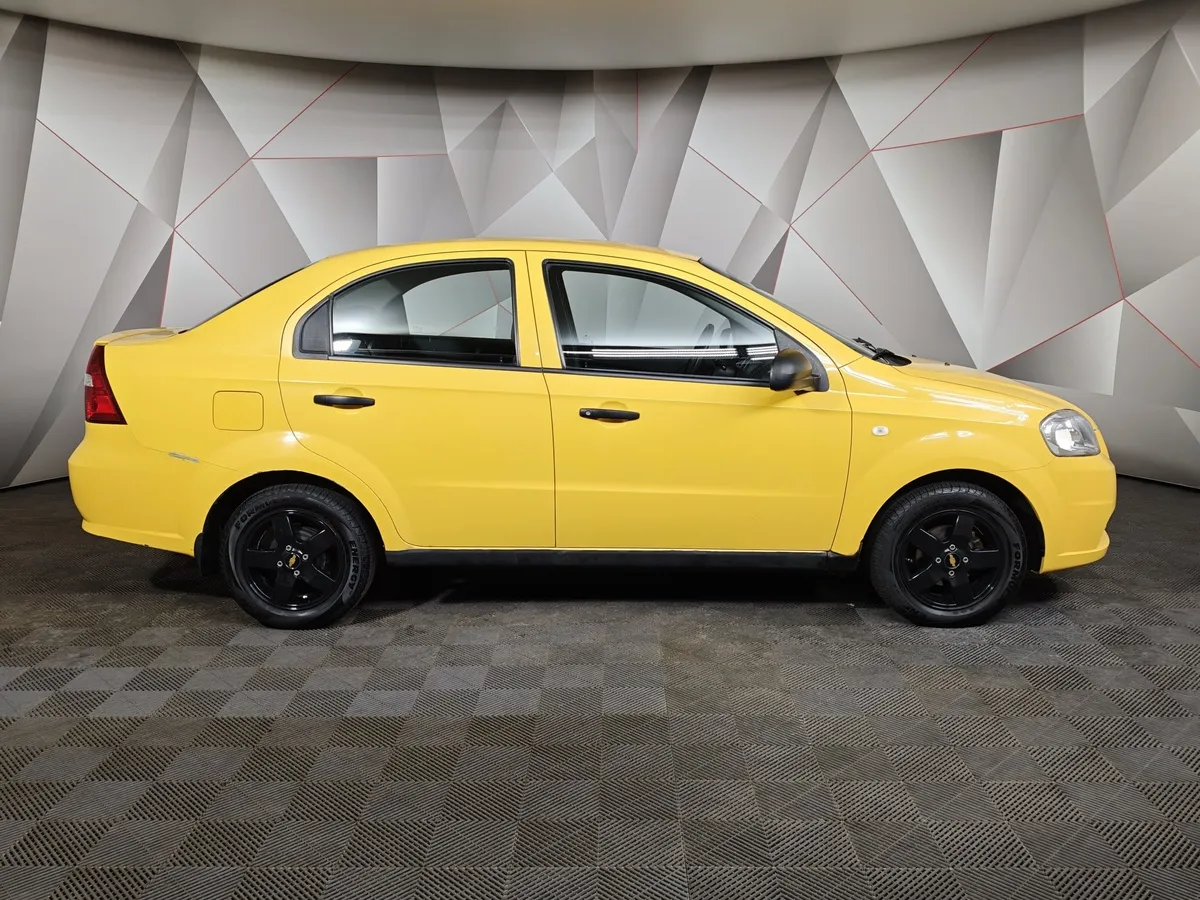 Chevrolet Aveo 1.2 MT (84 л.с.) Желтый в АВИЛОН. Слайд №6