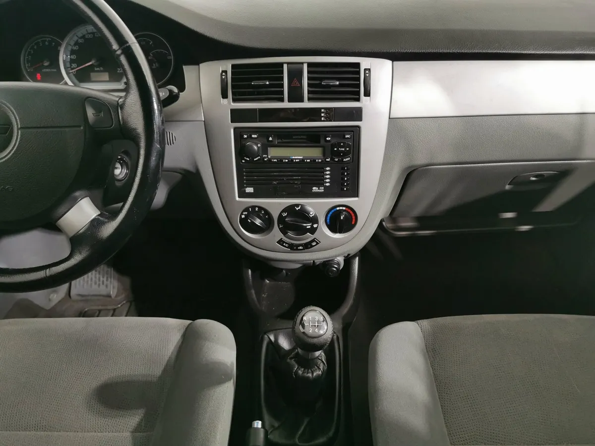Chevrolet Lacetti 1.6 MT (109 л.с.) Бежевый в АВИЛОН. Слайд №13