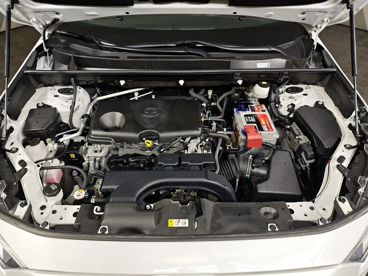 Toyota RAV4 2.5i AT AWD (199 л.с.) Комфорт Белый в АВИЛОН. Слайд №11