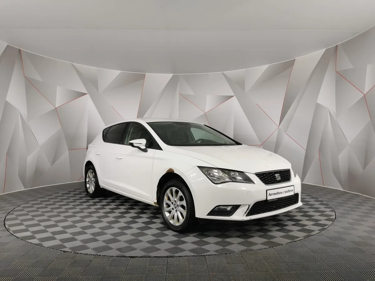 SEAT Leon 1.2 TSI DSG (105 л.с.) Белый в АВИЛОН. Слайд №3
