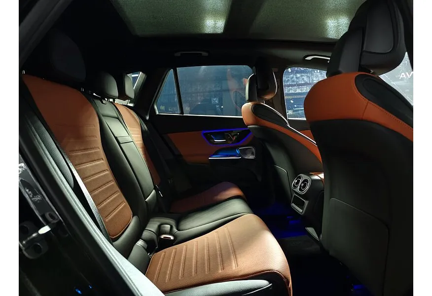 Mercedes-Benz GLC 300 4MATIC 9G-TRONIC (258 л.с.) Черный в АВИЛОН. Слайд №9