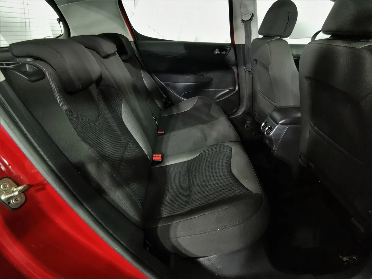Peugeot 308 1.6 VTi AT (120 л.с.) Красный в АВИЛОН. Слайд №13