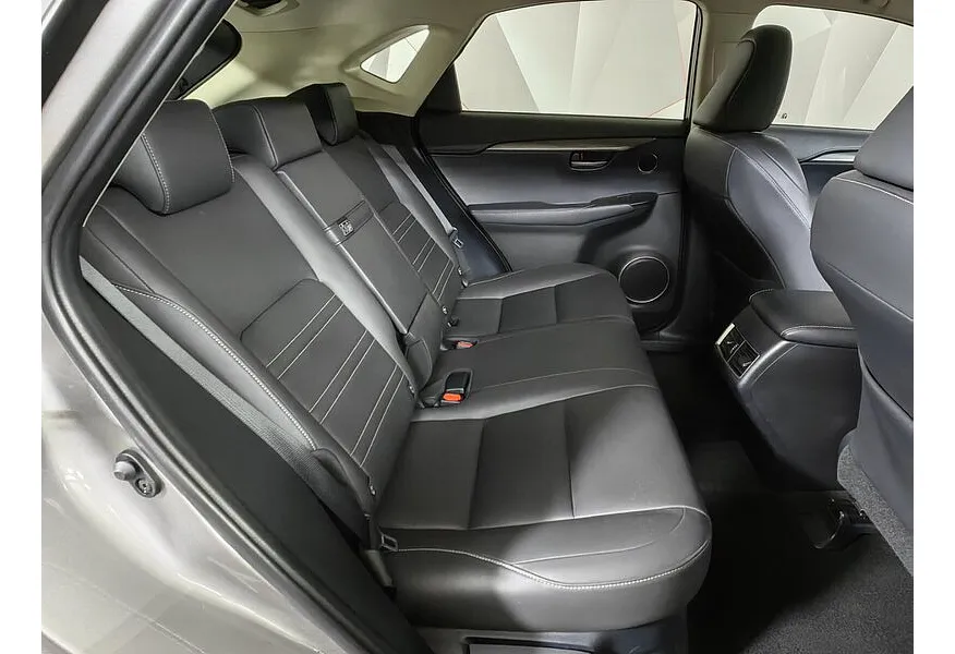 Lexus NX 200 CVT AWD (150 л.с.) Серый в АВИЛОН. Слайд №16