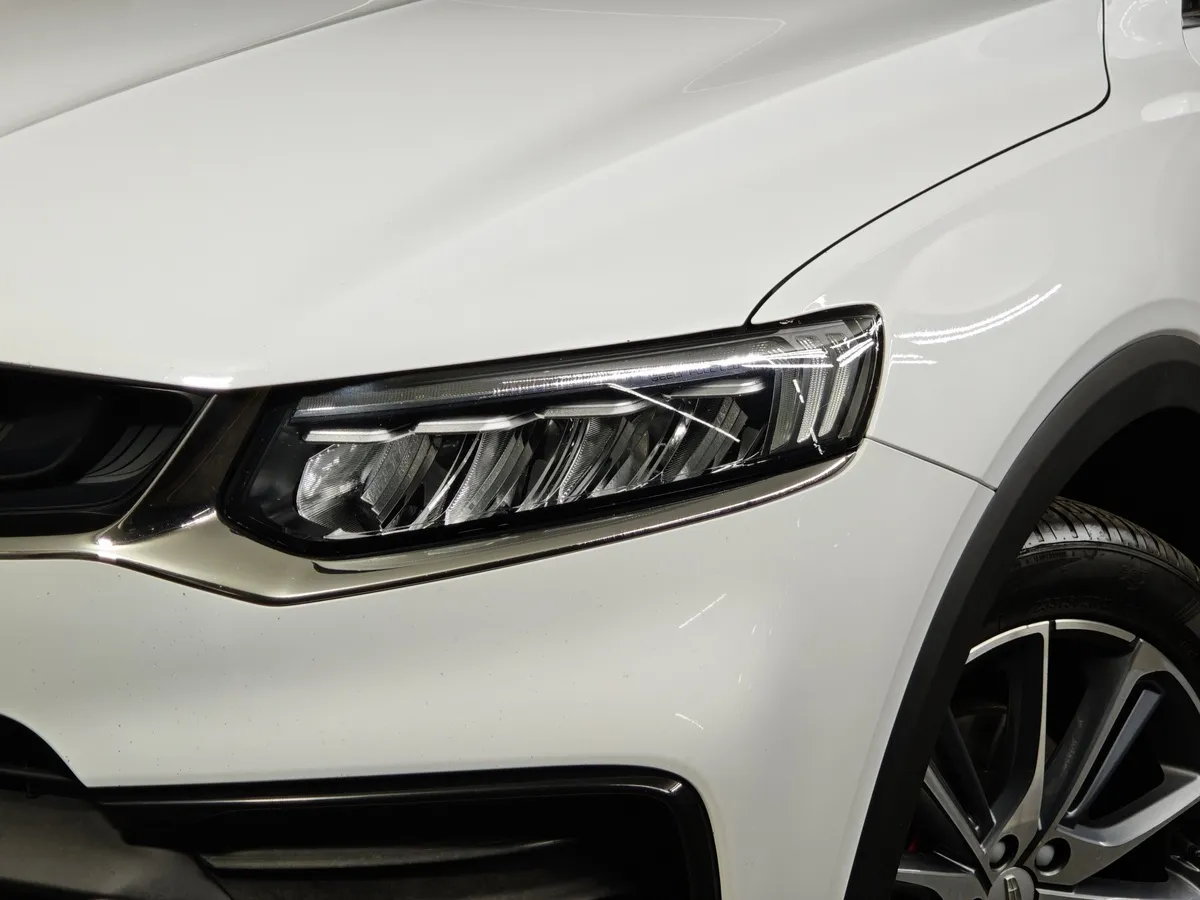 Geely Tugella 2.0 AT AWD (238 л.с.) Flagship Белый в АВИЛОН. Слайд №10