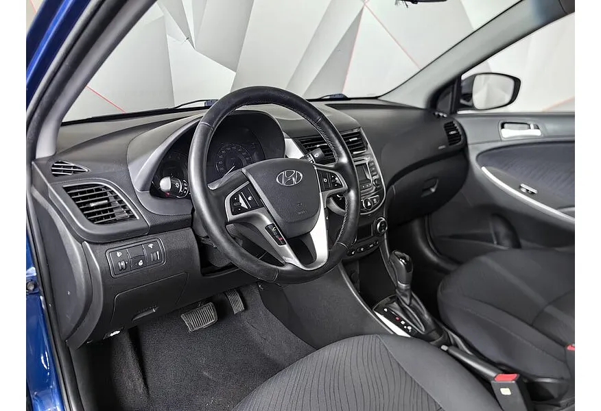 Hyundai Solaris 1.6 MT (123 л.с.) Comfort Синий в АВИЛОН. Слайд №19