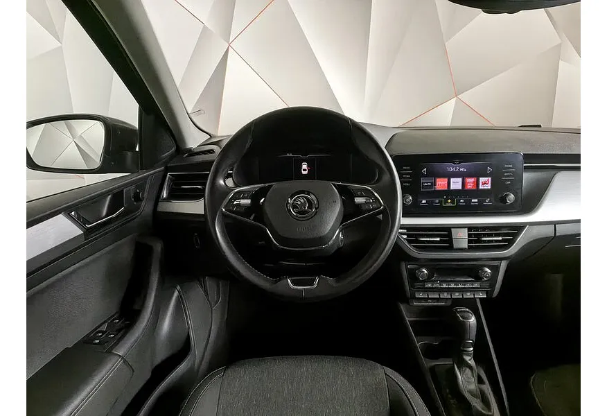 Skoda Rapid 1.6 AT (110 л.с.) Серебристый в АВИЛОН. Слайд №20