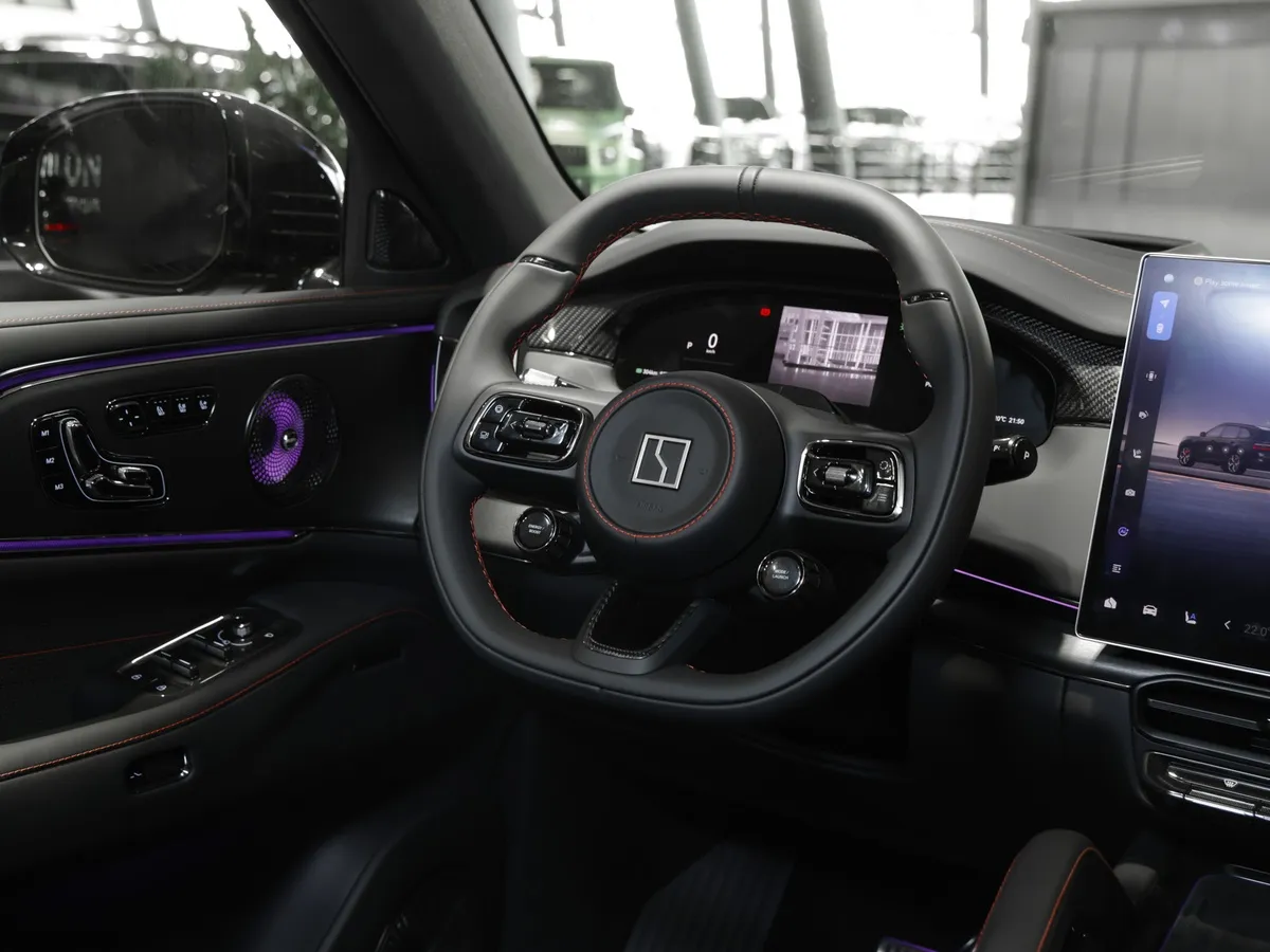 Zeekr 8X Dawn 2.0h AT 4WD (1401 л.с.) Yao Ying Черный в АВИЛОН. Слайд №12