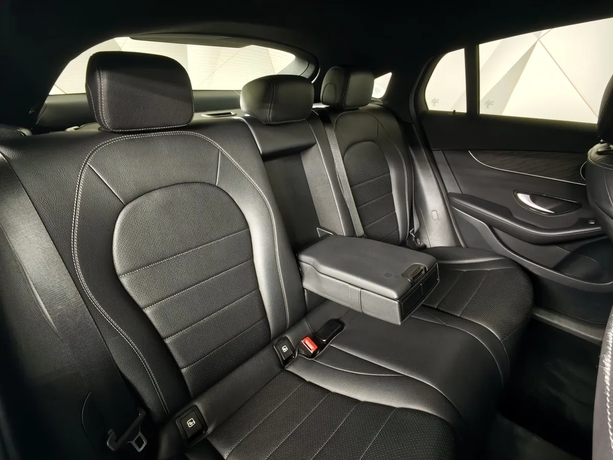 Mercedes-Benz GLC Купе 220 d 9G-TRONIC 4MATIC (194 л.с.) Premium Серый в АВИЛОН. Слайд №17