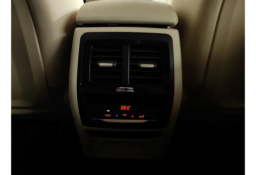 BMW X3 xDrive20d AT (190 л.с.) Urban Черный в АВИЛОН. Слайд №17