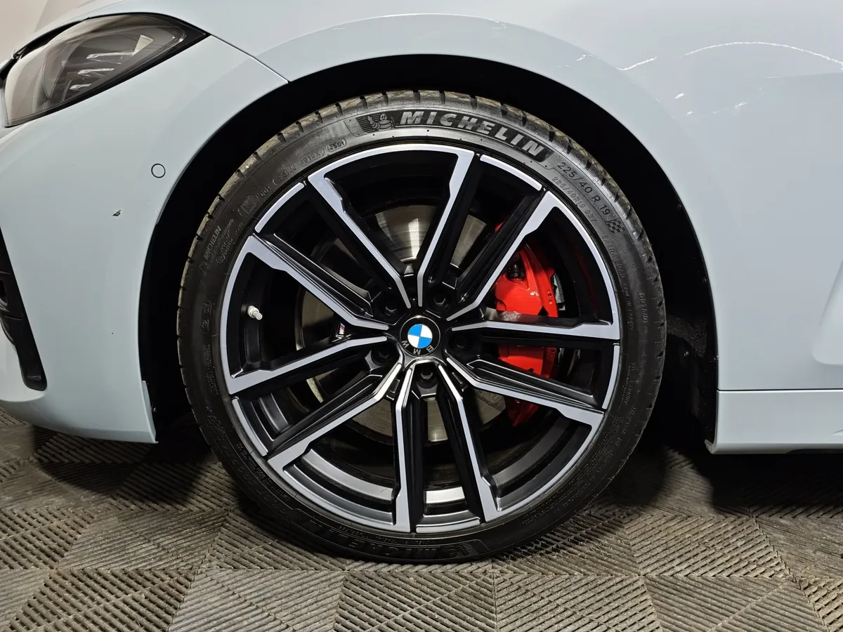 BMW 4 серия 420i xDrive AT (184 л.с.) M Sport Edition 21 Серый в АВИЛОН. Слайд №7