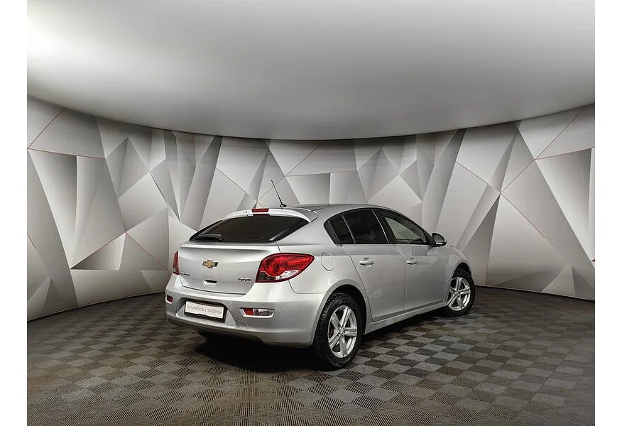Chevrolet Cruze 1.4 Turbo AT (140 л.с.) Серебристый в АВИЛОН. Слайд №2