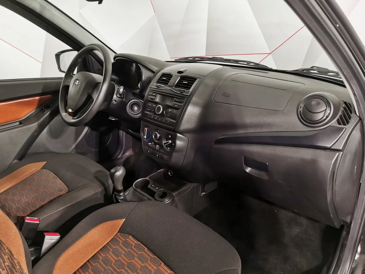 ВАЗ (Lada) Granta 1.6 MT (106 л.с.) Черный в АВИЛОН. Слайд №12