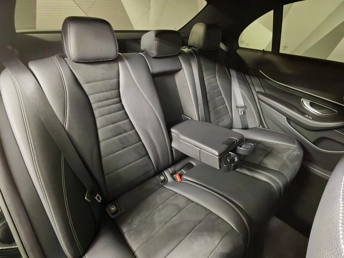Mercedes-Benz E-Класс E 200 4MATIC 9G-TRONIC (197 л.с.) Sport Черный в АВИЛОН. Слайд №17