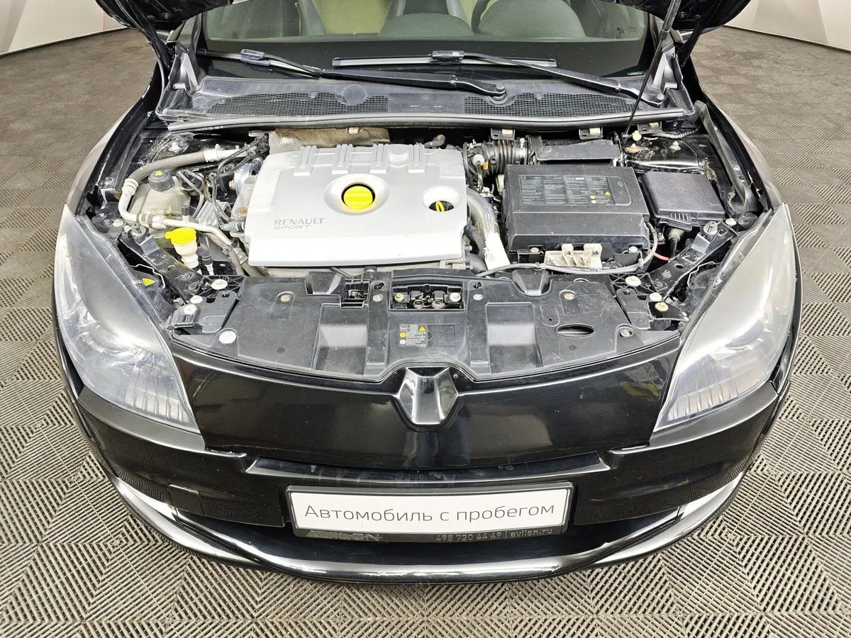 Renault Megane 2.0 TCe MT (250 л.с.) Sport Черный в АВИЛОН. Слайд №11