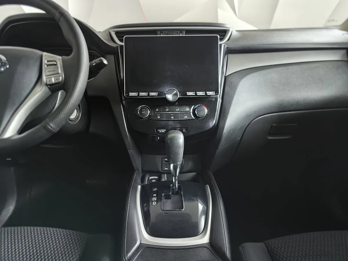 Nissan Qashqai 2.0 CVT (144 л.с.) Белый в АВИЛОН. Слайд №15