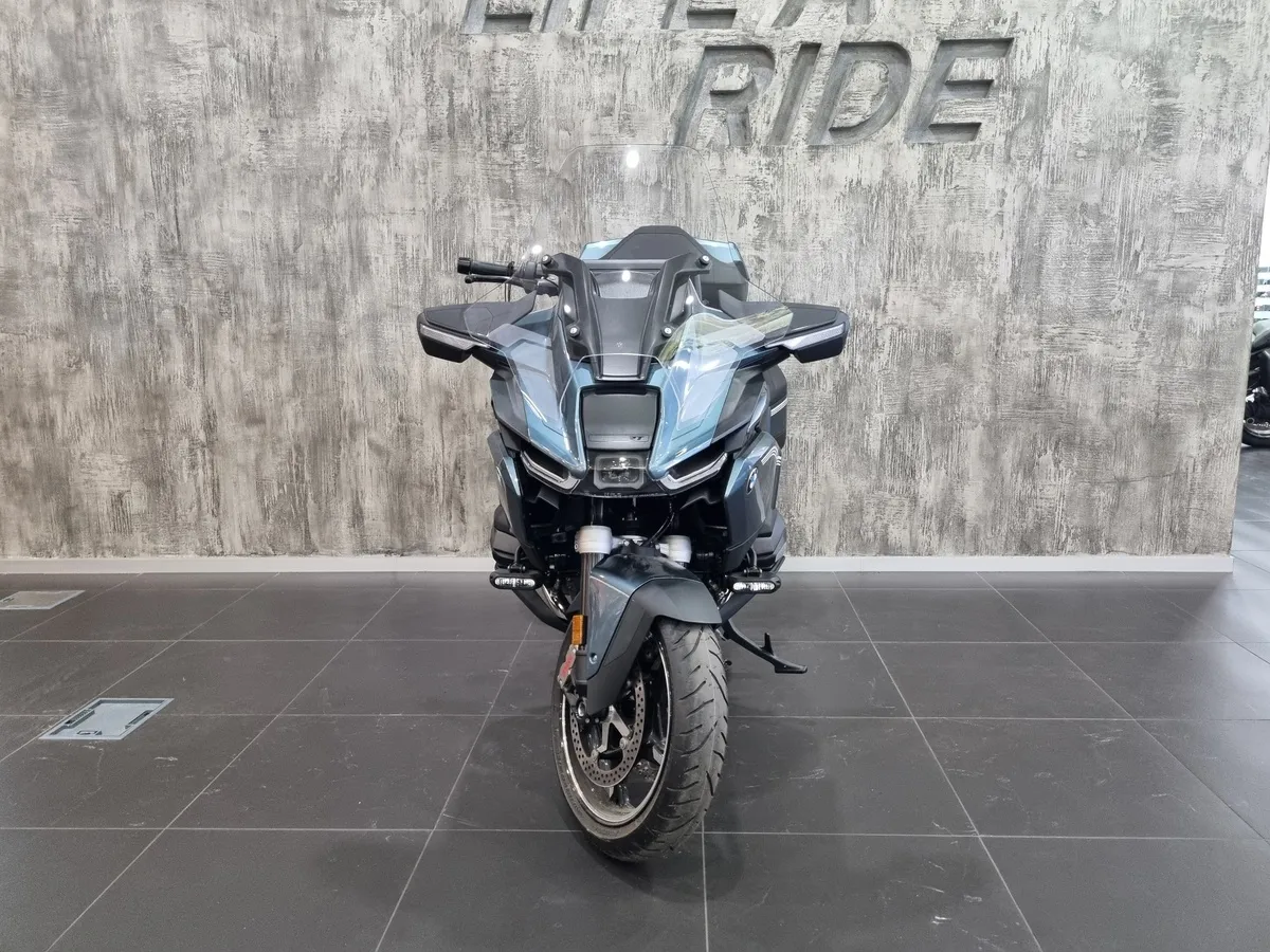 BMW Motorrad R 1300 RT 1300 см³ (145 л.с.) (145) 1300 Черный в АВИЛОН. Слайд №5