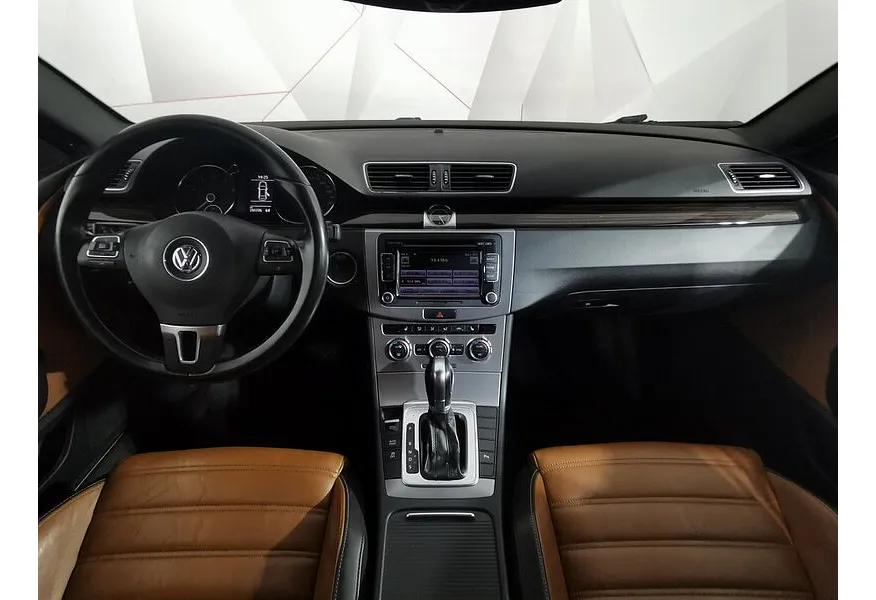 Volkswagen Passat CC 1.8 TSI DSG (152 л.с.) Коричневый в АВИЛОН. Слайд №12