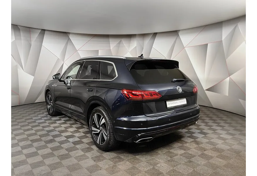 Volkswagen Touareg 3.0 TSI Tiptronic 4Motion (340 л.с.) R-Line Черный в АВИЛОН. Слайд №4
