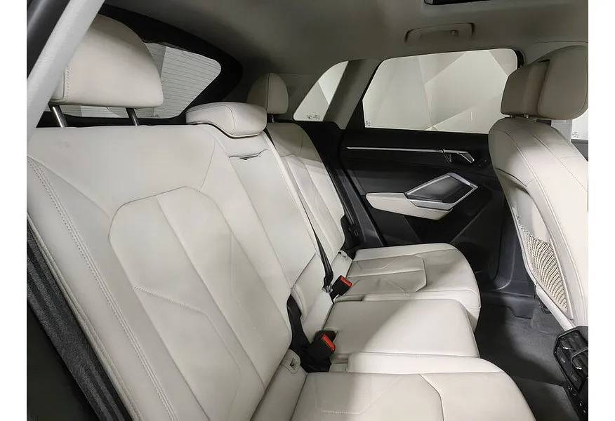 Audi Q3 2.0 45 TFSI S-tronic quattro (220 л.с.) Fashion Dynamic Edition Синий в АВИЛОН. Слайд №16