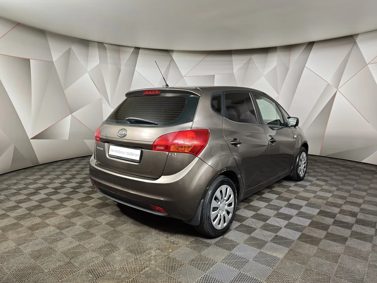 Kia Venga 1.6 AT (125 л.с.) Коричневый в АВИЛОН. Слайд №2