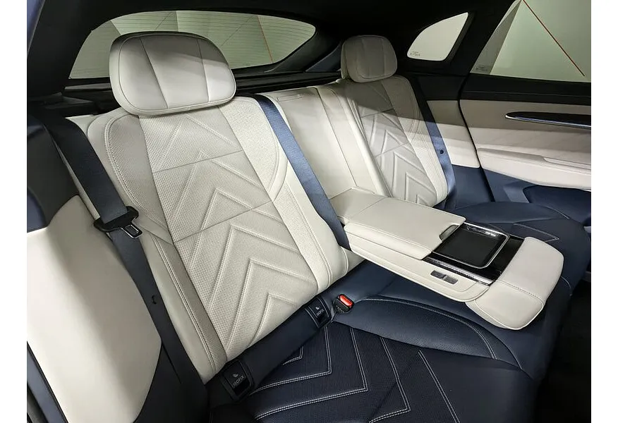 Zeekr 001 AT 4WD (544 л.с.) Z-Sport Синий в АВИЛОН. Слайд №16