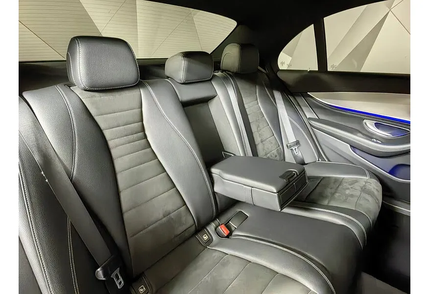 Mercedes-Benz E-Класс E 200 4MATIC 9G-TRONIC (184 л.с.) Sport Черный в АВИЛОН. Слайд №15