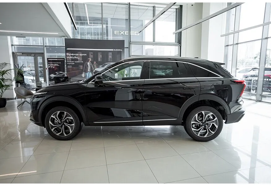 Haval F7 1.5T FWD 7DCT (150 л.с.) Premium Черный в АВИЛОН. Слайд №3
