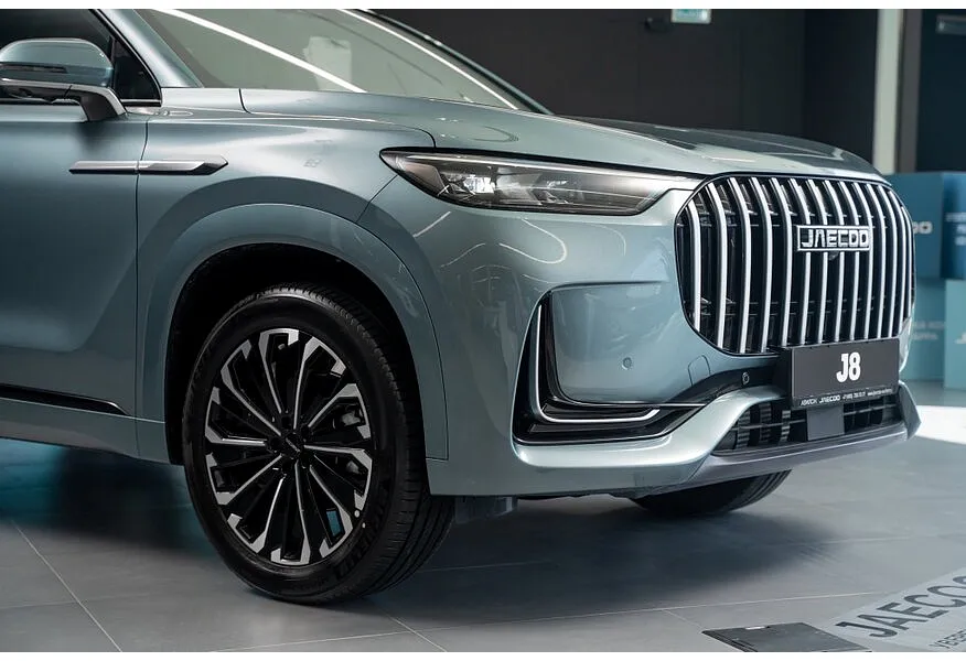 JAECOO J8 2.0 DCT 4WD (249 л.с.) Престиж Серый в АВИЛОН. Слайд №14