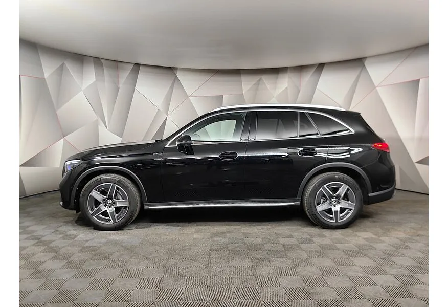 Mercedes-Benz GLC 200 4MATIC 9G-TRONIC (204 л.с.) Черный в АВИЛОН. Слайд №5