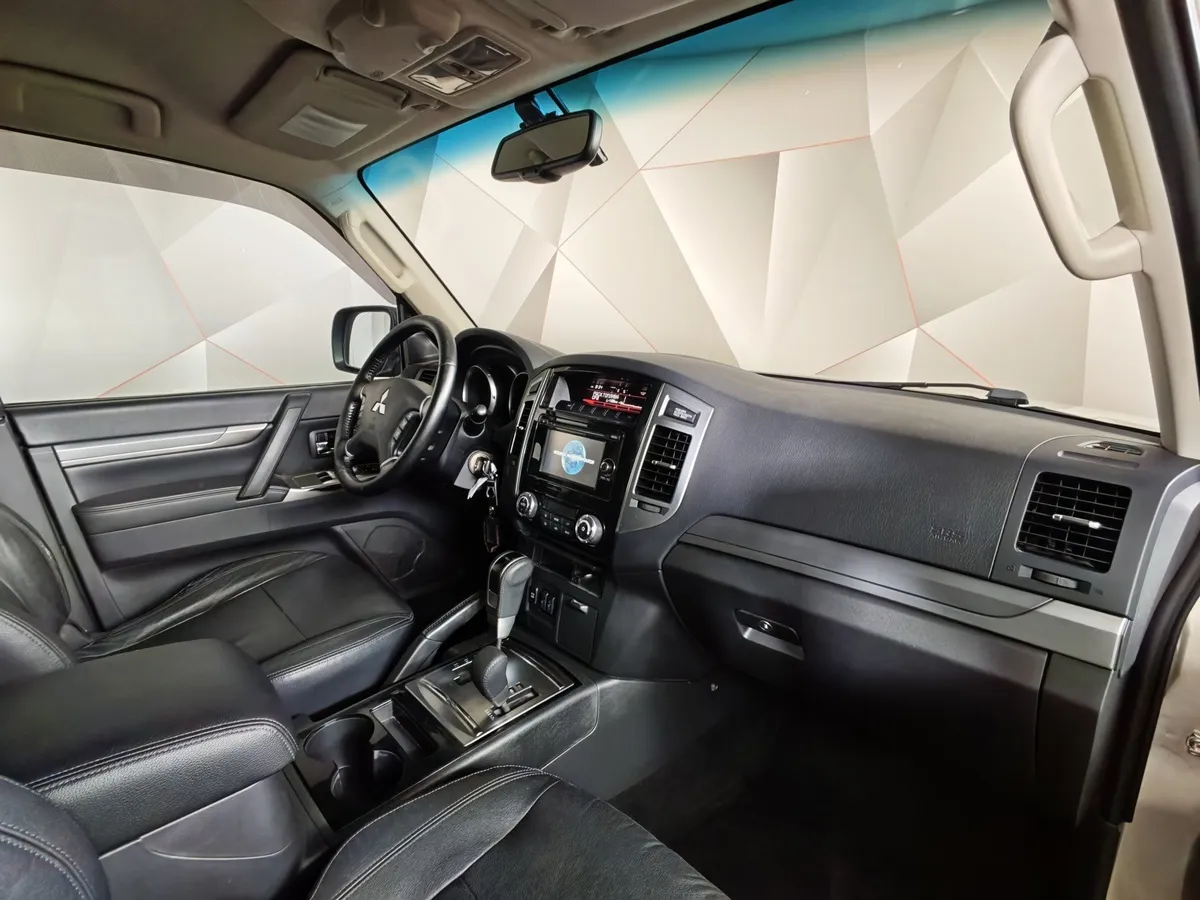 Mitsubishi Pajero 3.0 AT AWD (178 л.с.) Коричневый в АВИЛОН. Слайд №12