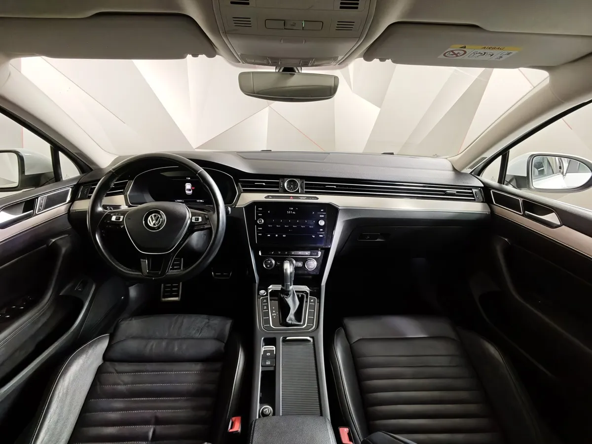 Volkswagen Passat 1.8 TSI BlueMotion DSG (180 л.с.) Highline Белый в АВИЛОН. Слайд №14