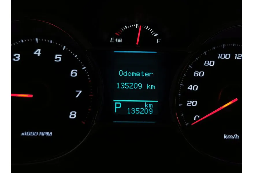 Chevrolet Captiva 2.4 AT (5 мест) (167 л.с.) LT Белый в АВИЛОН. Слайд №16