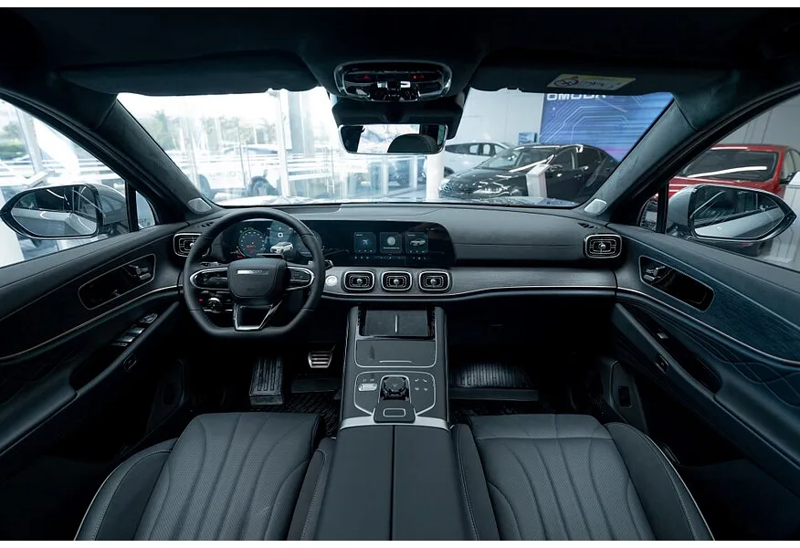 JAECOO J8 2.0 DCT 4WD (249 л.с.) Supreme Серебристый в АВИЛОН. Слайд №5