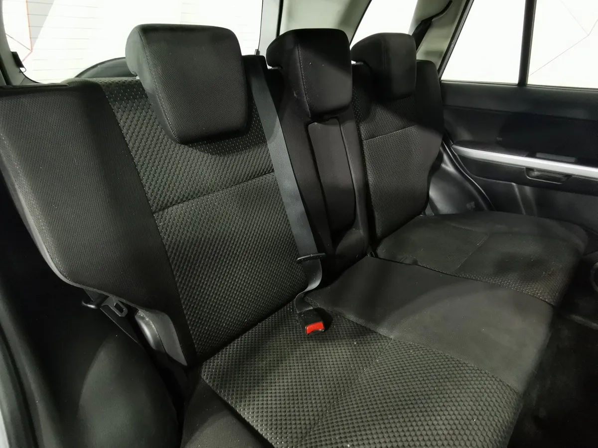 Suzuki Grand Vitara 2.4 AT (169 л.с.) Черный в АВИЛОН. Слайд №15