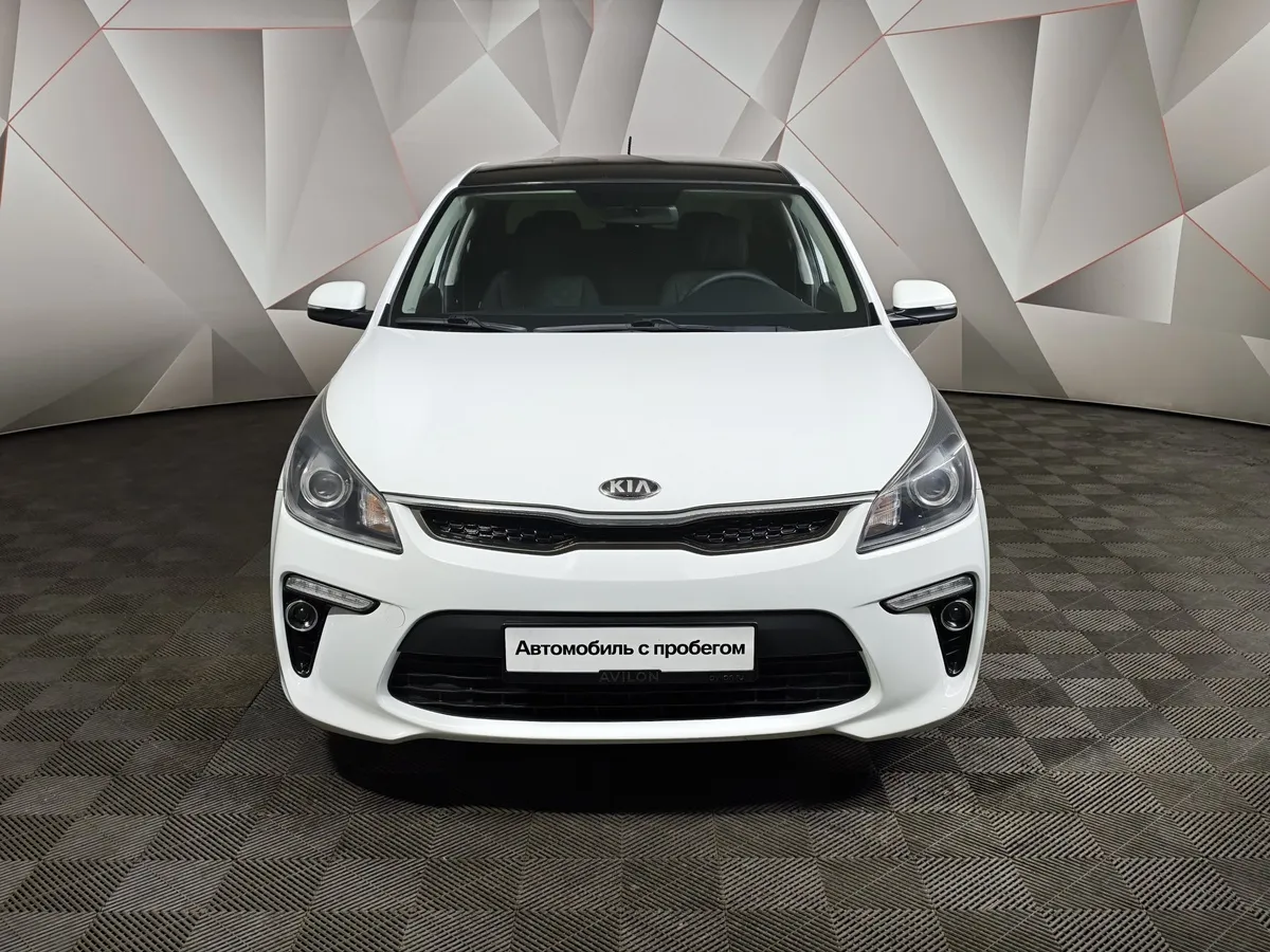 Kia Rio 1.6 AT (123 л.с.) Белый в АВИЛОН. Слайд №7