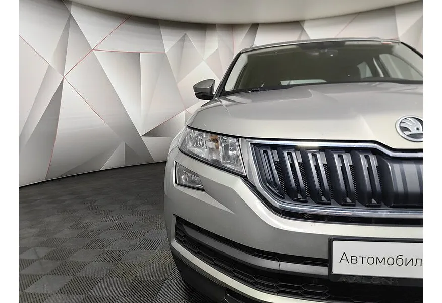 Skoda Kodiaq 1.4 TSI DSG 4X4 (150 л.с.) Бежевый в АВИЛОН. Слайд №17