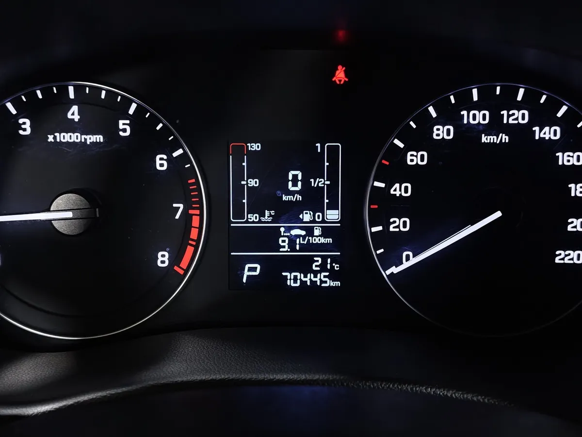 Hyundai Creta 1.6 AT (123 л.с.) Active Серебристый в АВИЛОН. Слайд №17