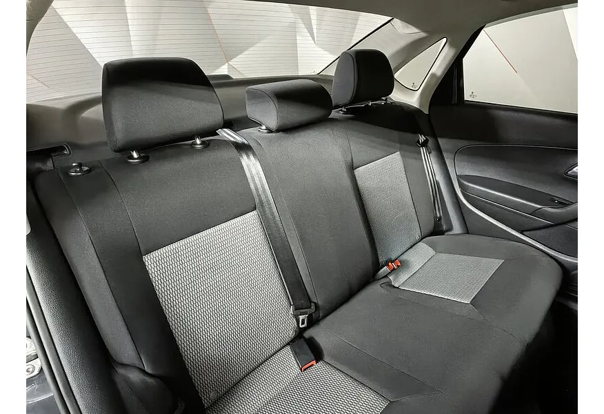 Volkswagen Polo 1.6 Tiptronic (105 л.с.) Comfortline Серый в АВИЛОН. Слайд №16