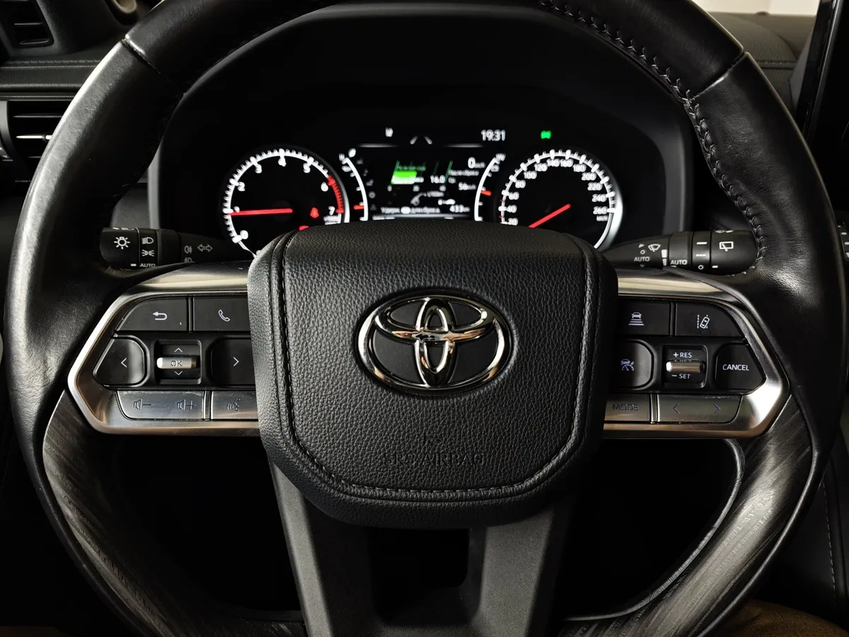 Toyota Land Cruiser 3.5 V6 AT 4WD (415 л.с.) Белый в АВИЛОН. Слайд №29