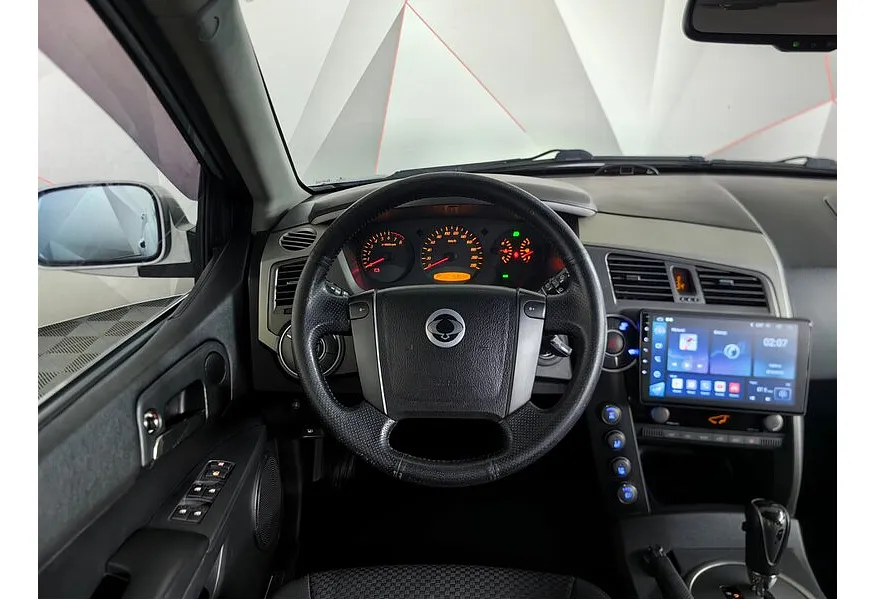 SsangYong Kyron 2.3 E-Tronic 4WD (150 л.с.) Серебристый в АВИЛОН. Слайд №20