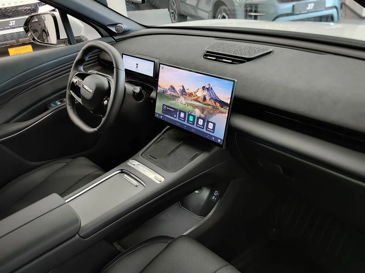 OMODA C7 1.6 DCT 4WD (150 л.с.) Драйв Зеленый в АВИЛОН. Слайд №9