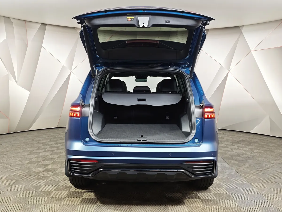 Geely Monjaro 2.0T 8AT 4WD (238 л.с.) Exclusive Синий в АВИЛОН. Слайд №12
